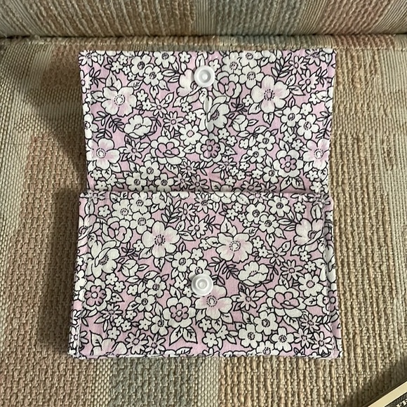 Stylish Snap Card Wallet/Business Card/Gift Card Holder made with Cotton Fabric - Picture 6 of 7